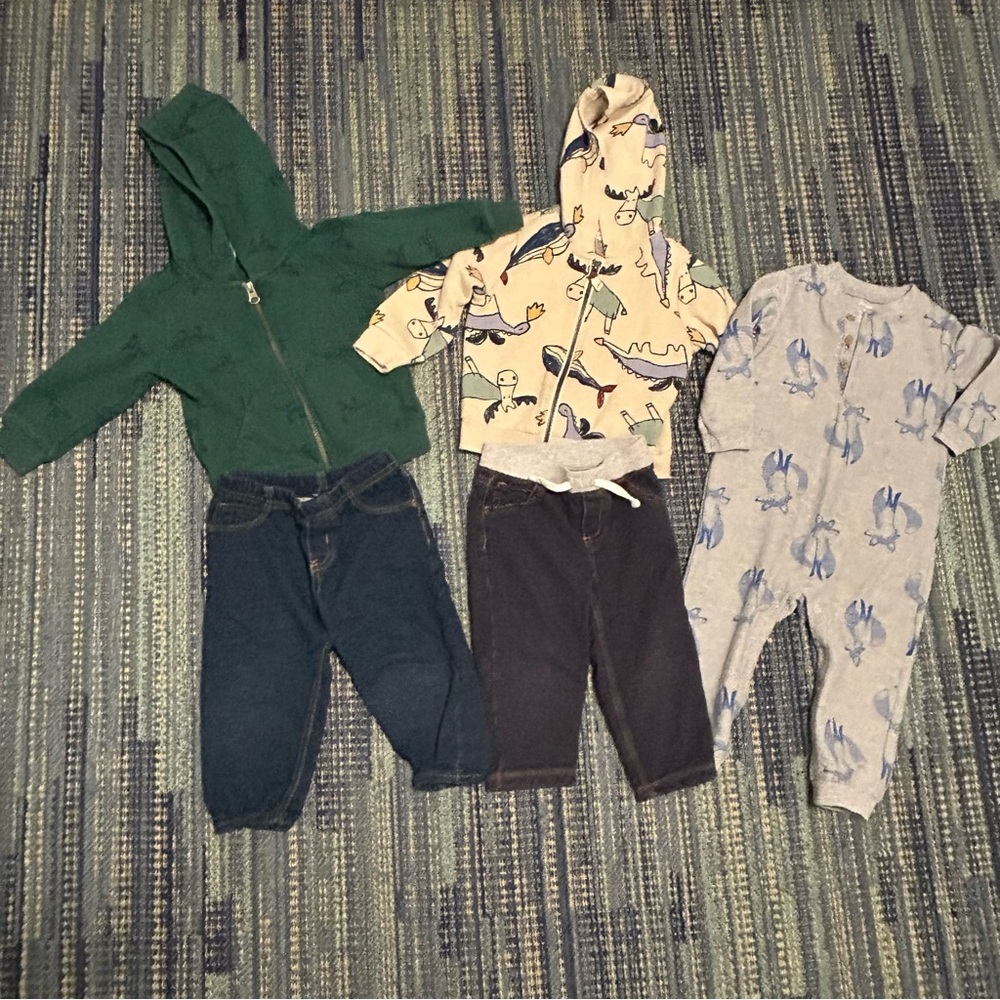 Lot of 18 Month Baby Zip Hoodies, Pants & Onesie Outfit